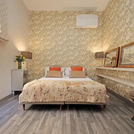 Ych-incantevole A Fontana Di Trevi Apartment Rome