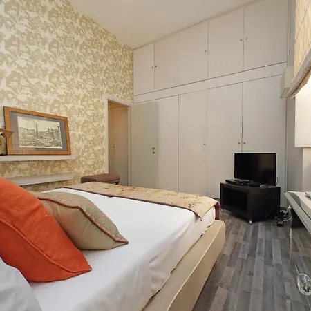 Apartment Ych-incantevole A Fontana Di Trevi